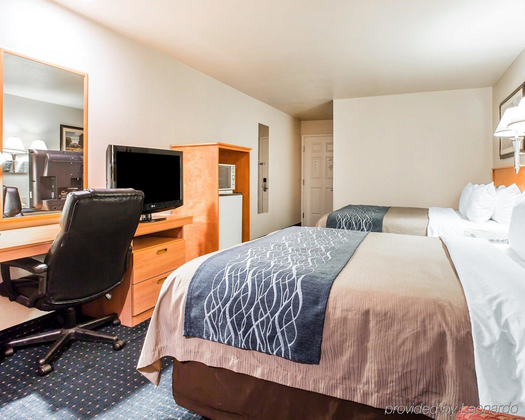 Comfort Inn & Suites Салинас Екстериор снимка
